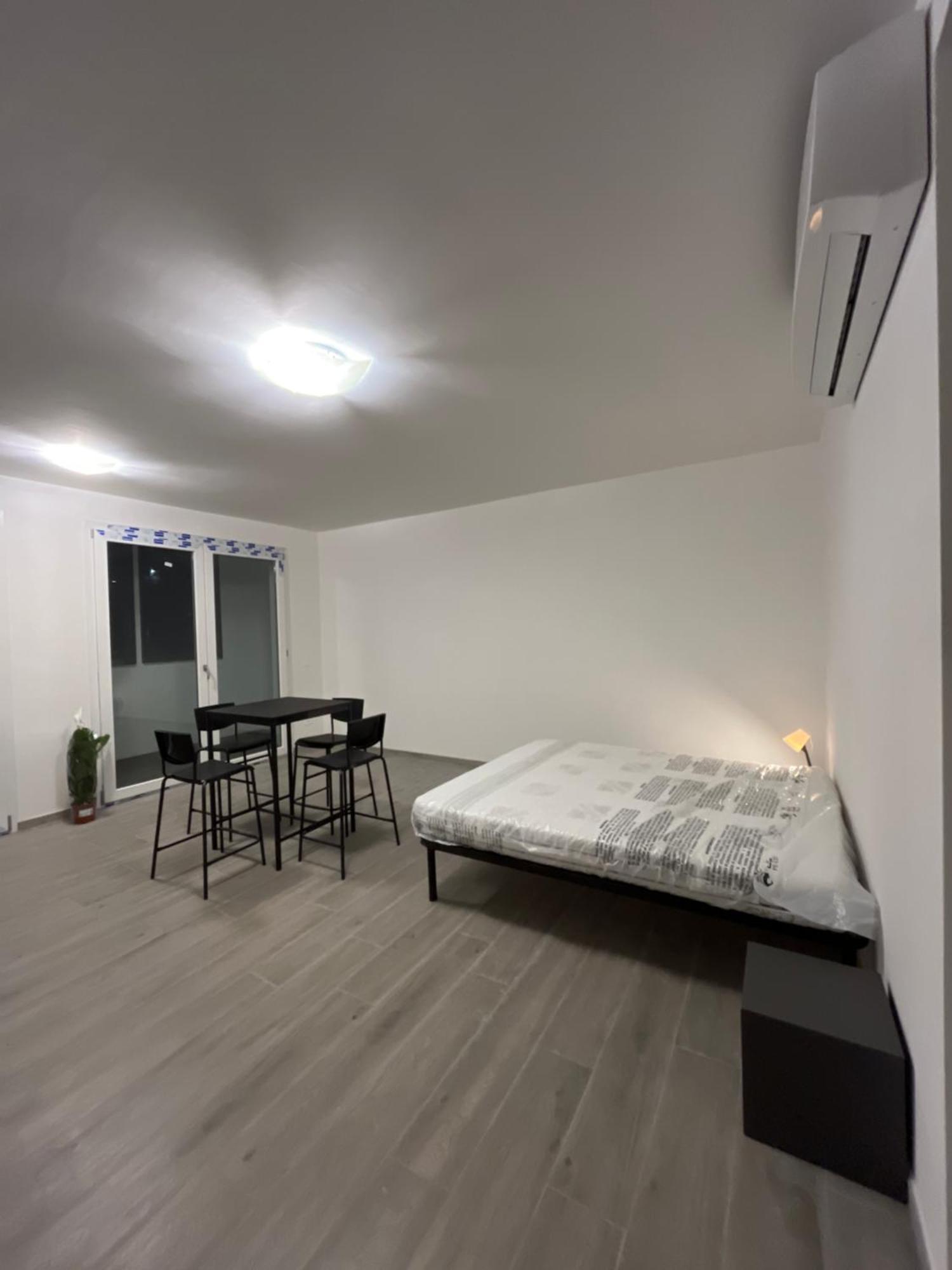 Alessandrino Apartment Рим Экстерьер фото